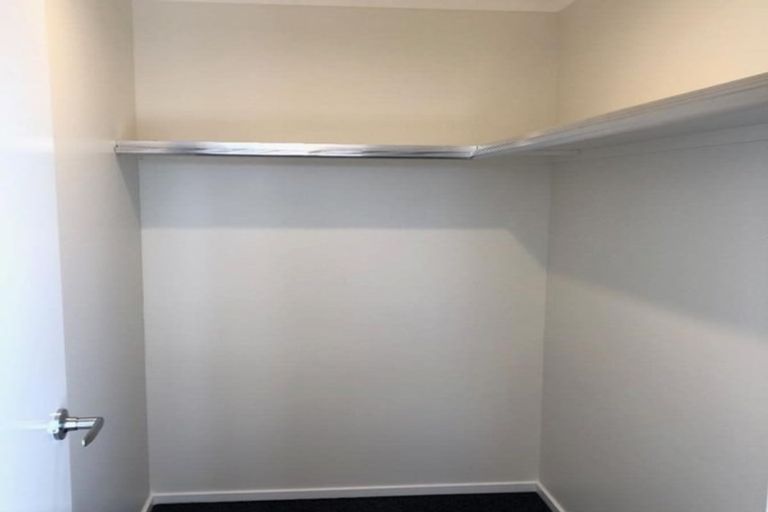 Photo of property in 8 Tapuhikura Street, Waikanae, 5036