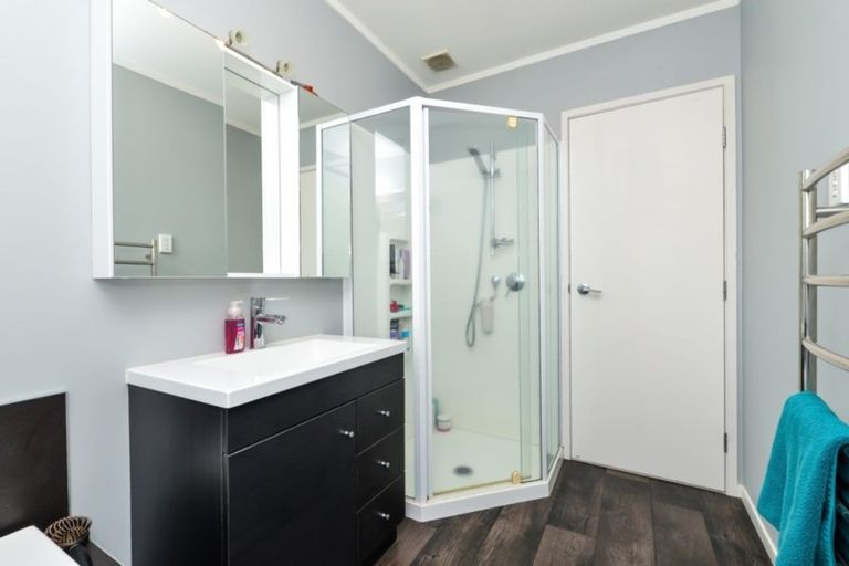 Photo of property in 122 Grey Street, Cambridge, 3434