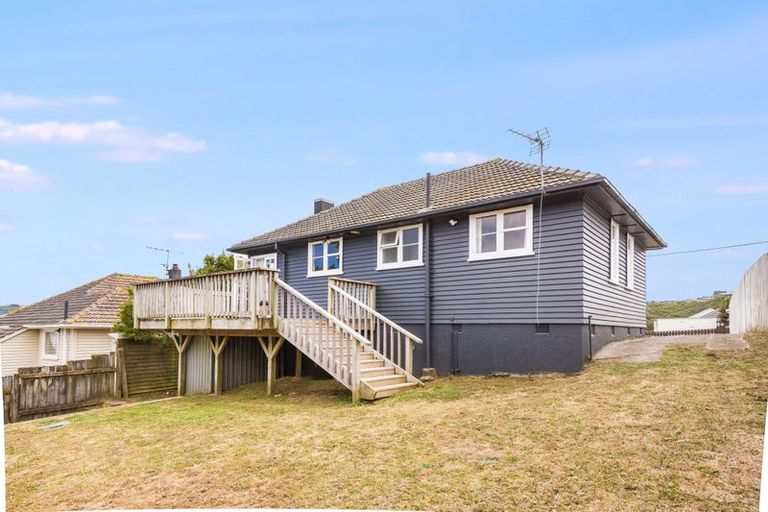 Photo of property in 3 Mitchell Grove, Ranui, Porirua, 5024