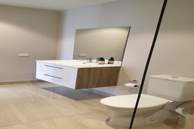 Photo of property in St Andrews Park, 42b Highview Terrace, Queenstown, 9300