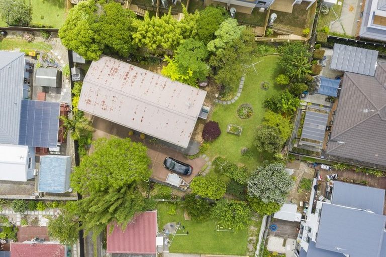 Photo of property in 14 Edgewood Way, Henderson, Auckland, 0612