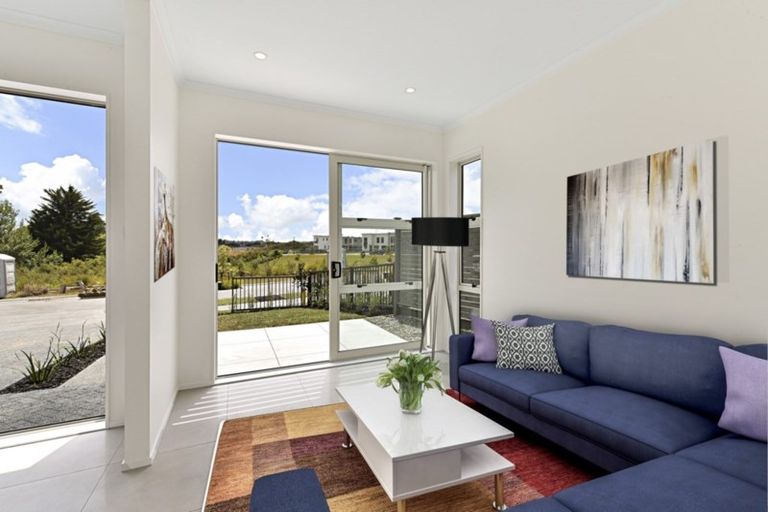 Photo of property in 40 Tamiro Road, Whenuapai, Auckland, 0618