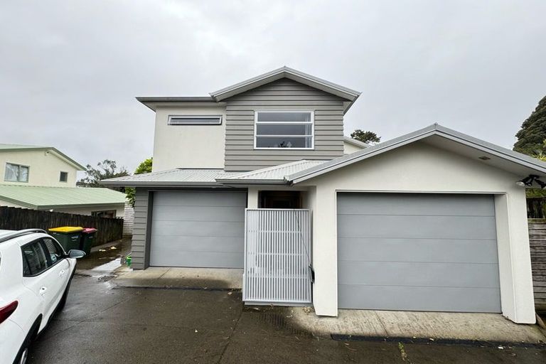 Photo of property in 87a Seaview Road, Glenfield, Auckland, 0629