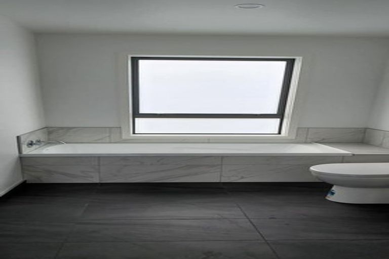 Photo of property in 17 Lemonwood Way, Woodridge, Wellington, 6037