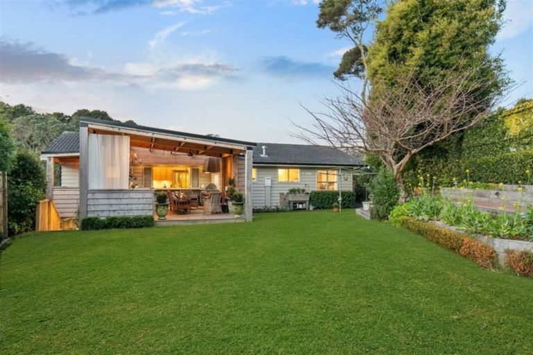 Photo of property in 118 Roseberry Avenue, Birkenhead, Auckland, 0626