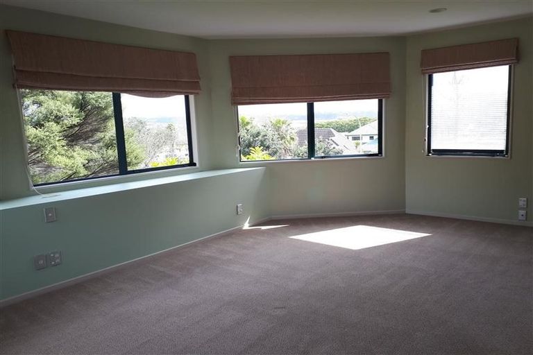 Photo of property in 2 Rimu Rise, Albany, Auckland, 0632