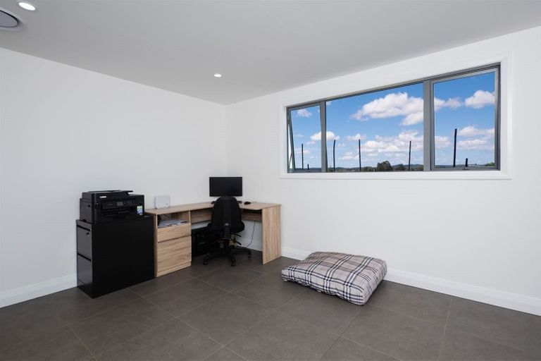 Photo of property in 2 Fernbird Grove, Kerikeri, 0294