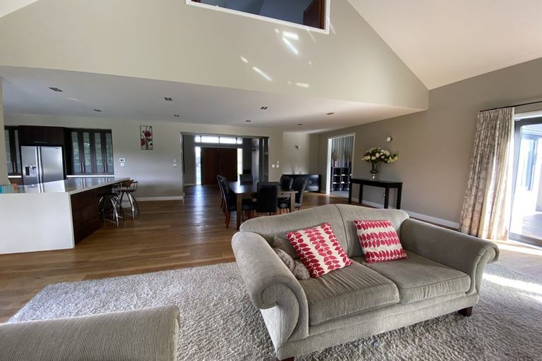 Photo of property in 127 Trigg Road, Kumeu, 0891