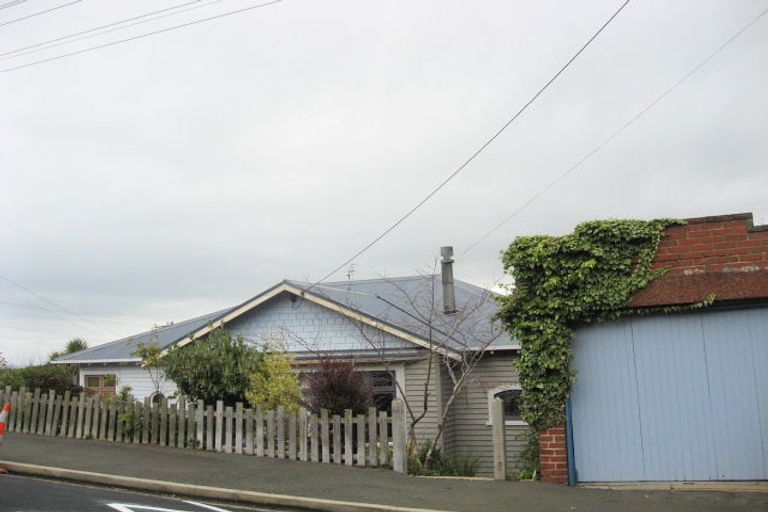 Photo of property in 27 Mataora Road, Kenmure, Dunedin, 9011