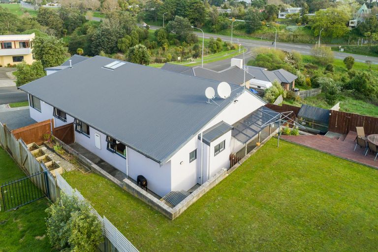 Photo of property in 7 Ruapehu Drive, Fitzherbert, Palmerston North, 4410