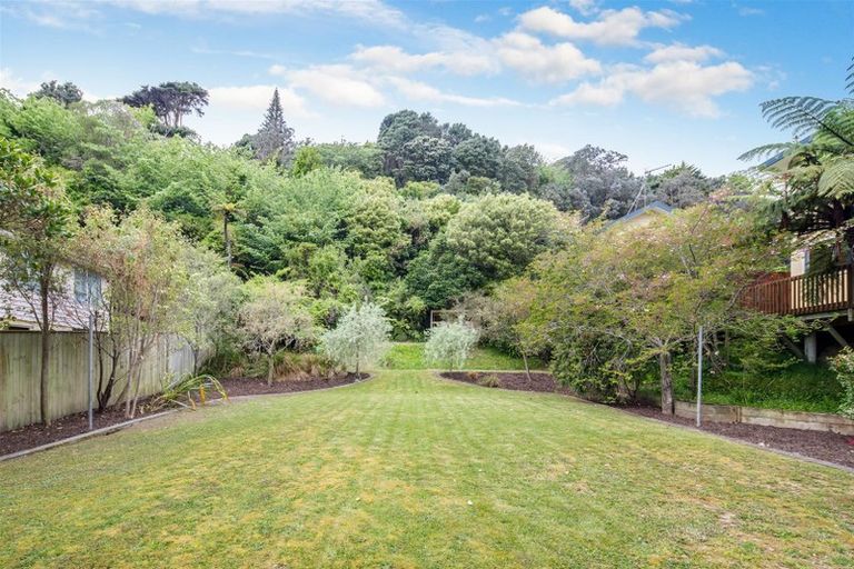 Photo of property in 8 Duncan Street, Tawa, Wellington, 5028