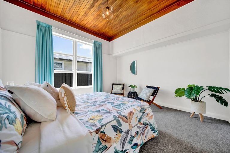 Photo of property in 20 Ropiha Street, Fitzroy, New Plymouth, 4312