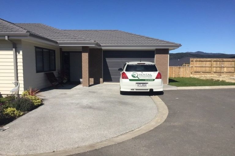 Photo of property in 93 Riverstone Drive, Riverstone Terraces, Upper Hutt, 5018
