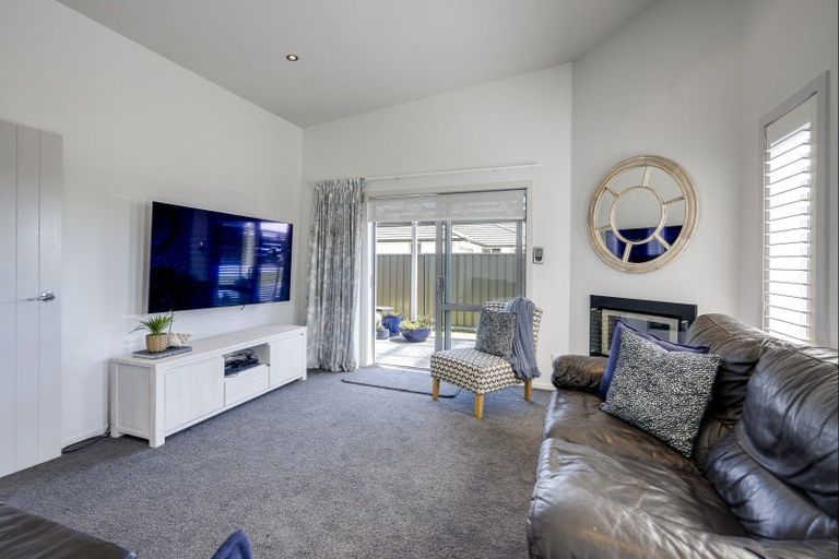 Photo of property in 16 Begley Place, Frimley, Hastings, 4120