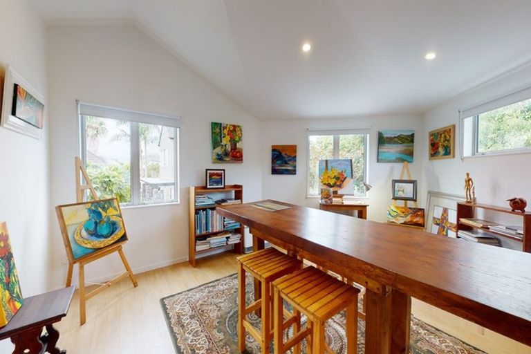 Photo of property in 2/6 Crete Avenue, Milford, Auckland, 0620