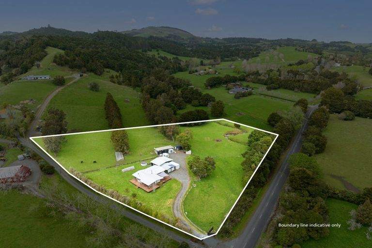 Photo of property in 360 Kara Road, Maungatapere, Whangarei, 0179