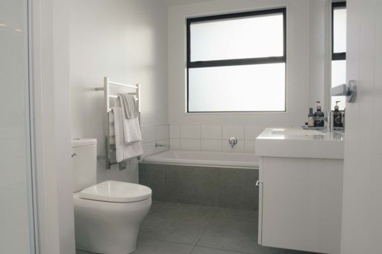 Photo of property in 570 Aubrey Road, Wanaka, 9305