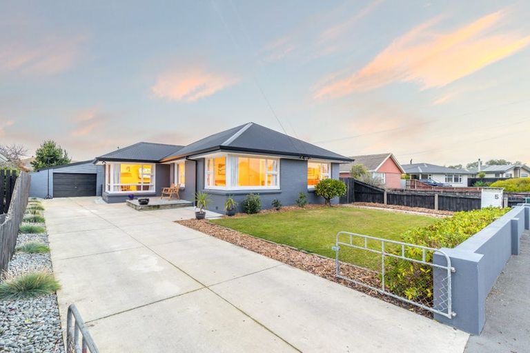 Photo of property in 5 Cromer Place, New Brighton, Christchurch, 8062