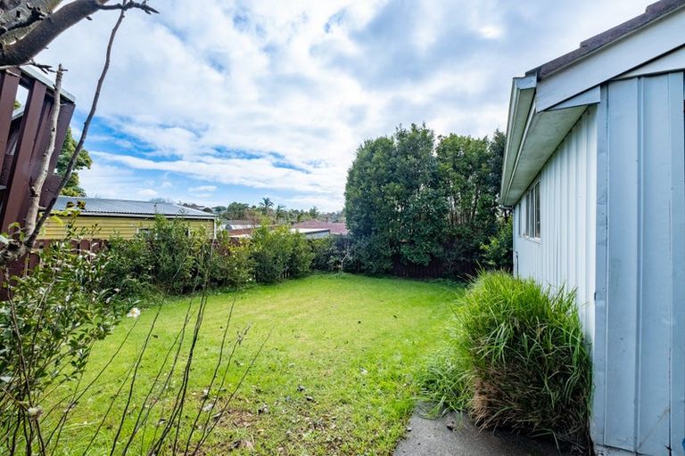 Photo of property in 16 Jade Avenue, Pakuranga Heights, Auckland, 2010