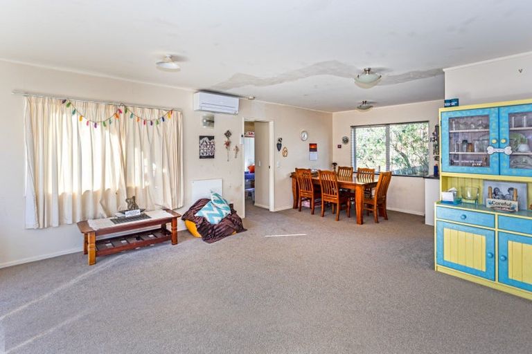 Photo of property in 121 Te Tutu Street, Whangamata, 3691