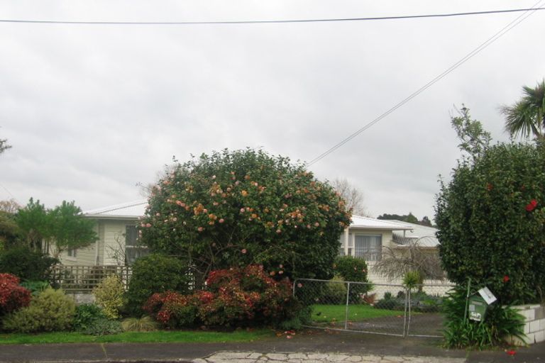 Photo of property in 14 Oregon Place, Papakura, 2110