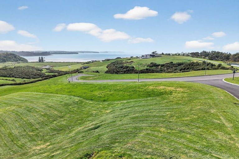 Photo of property in 1 Konei Place, Okura Bush, Silverdale, 0794