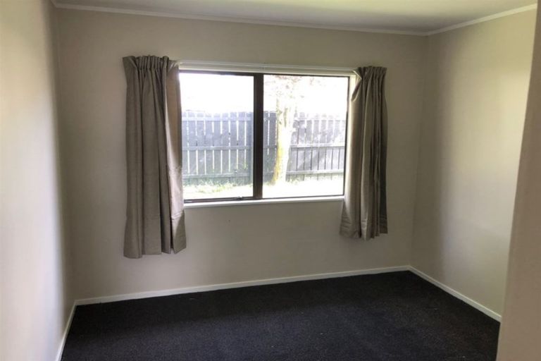 Photo of property in 1/38 Maplesden Drive, Clendon Park, Auckland, 2103