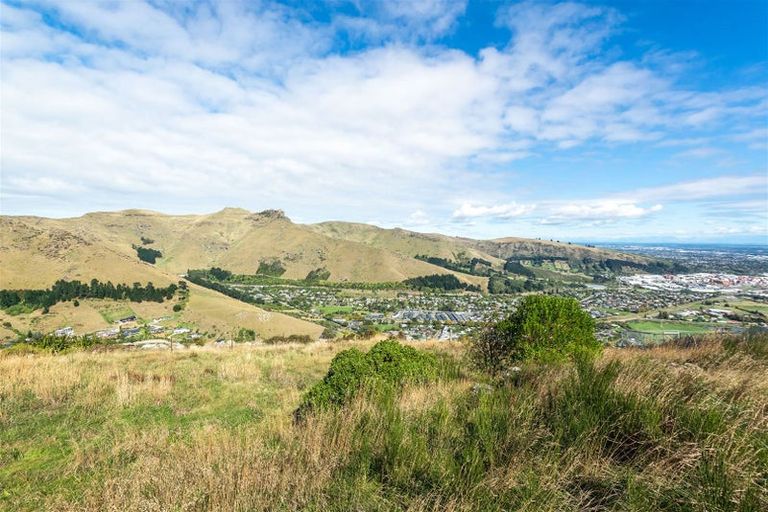 Photo of property in 11 Parkridge Place, Mount Pleasant, Christchurch, 8081