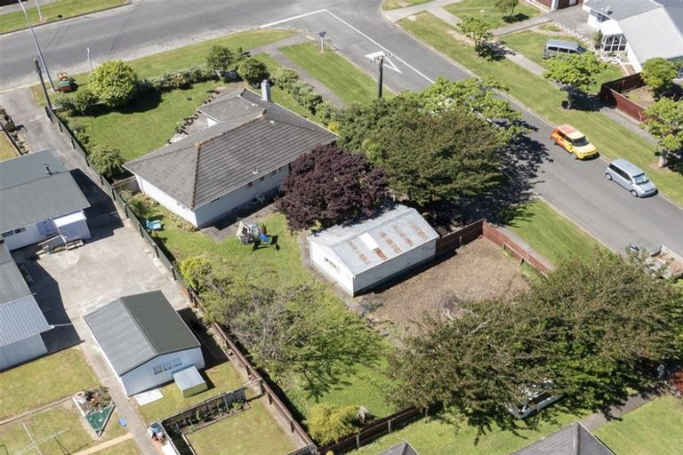 Photo of property in 2 William Street, Levin, 5510