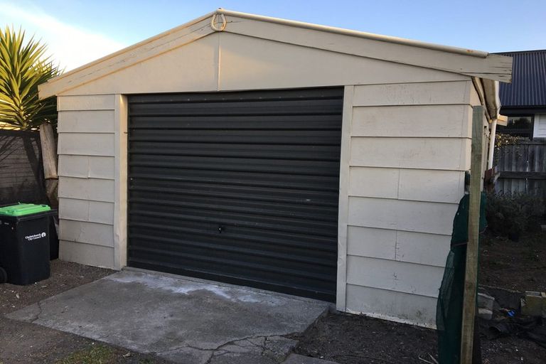 Photo of property in 11 Woodgrove Avenue, North New Brighton, Christchurch, 8083