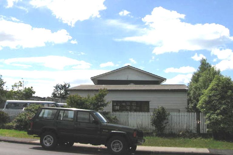 Photo of property in 136 Sycamore Drive, Sunnynook, Auckland, 0620