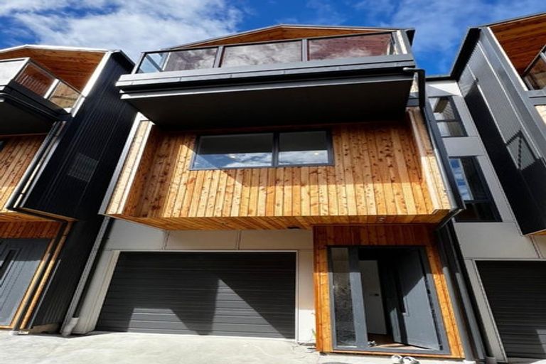 Photo of property in 25/33 Raukawa Street, Stokes Valley, Lower Hutt, 5019