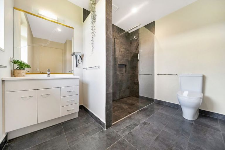 Photo of property in 73 Holmwood Road, Manapouri, 9679