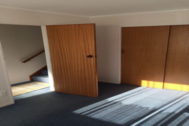 Photo of property in 2/13 Upper Bourke Street, Kilbirnie, Wellington, 6022