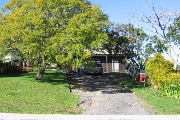 Photo of property in 29 Derrick Road, Kawakawa, 0210