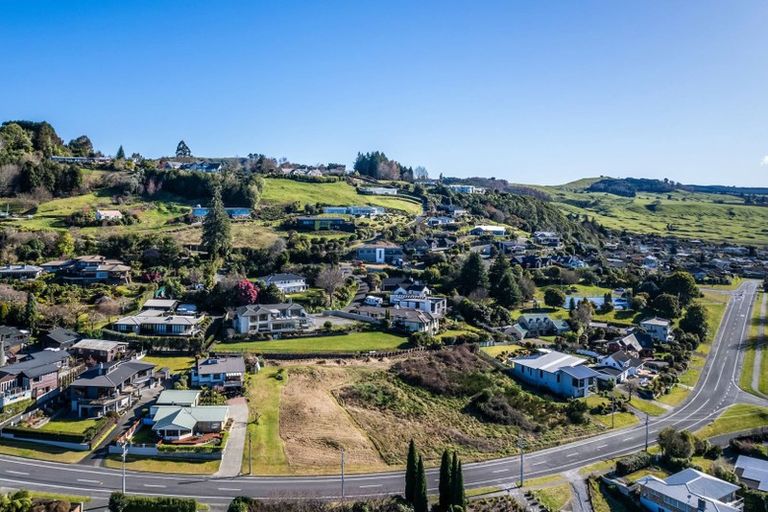 Photo of property in 26 Wakeman Road, Acacia Bay, Taupo, 3330