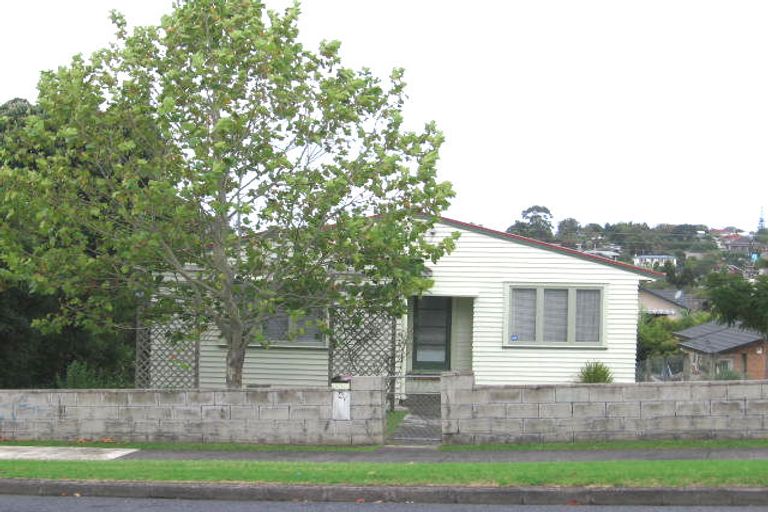 Photo of property in 1/4 Ambler Avenue, Glen Eden, Auckland, 0602
