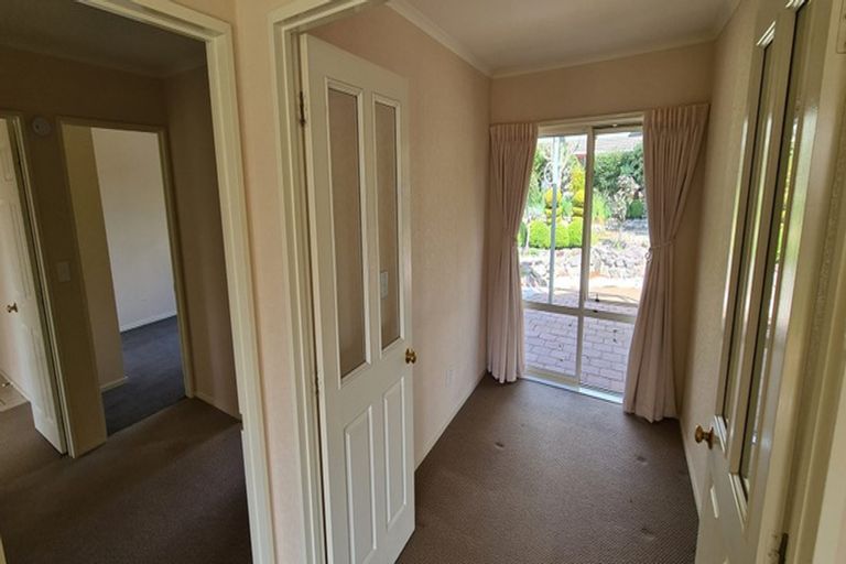 Photo of property in 11 Frisken Place, Lynmore, Rotorua, 3010
