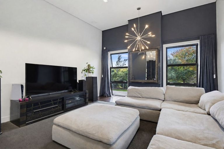 Photo of property in 334 Aokautere Drive, Aokautere, Palmerston North, 4471