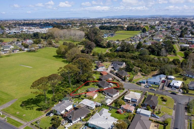 Photo of property in 8 Bolton Place, Otara, Auckland, 2023