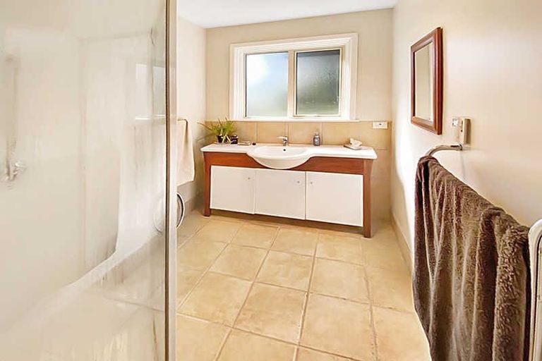 Photo of property in 4 Guinness Crescent, Ilam, Christchurch, 8041