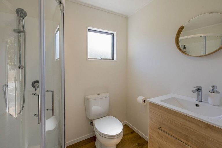 Photo of property in 4 Pio Pio Place, Waikanae Beach, Waikanae, 5036