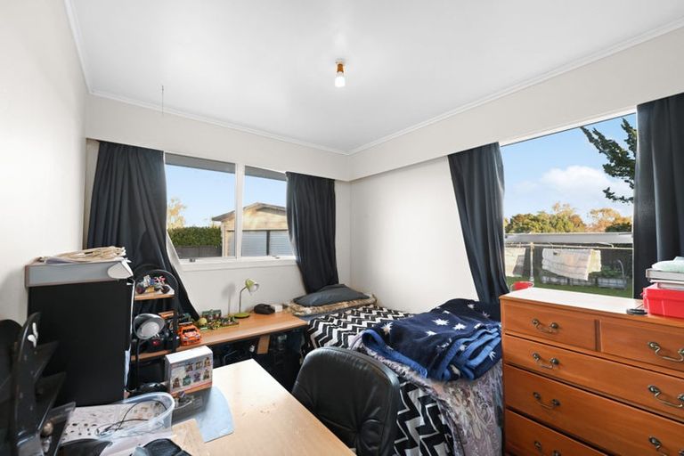 Photo of property in 18 Oakfield Crescent, Pukete, Hamilton, 3200