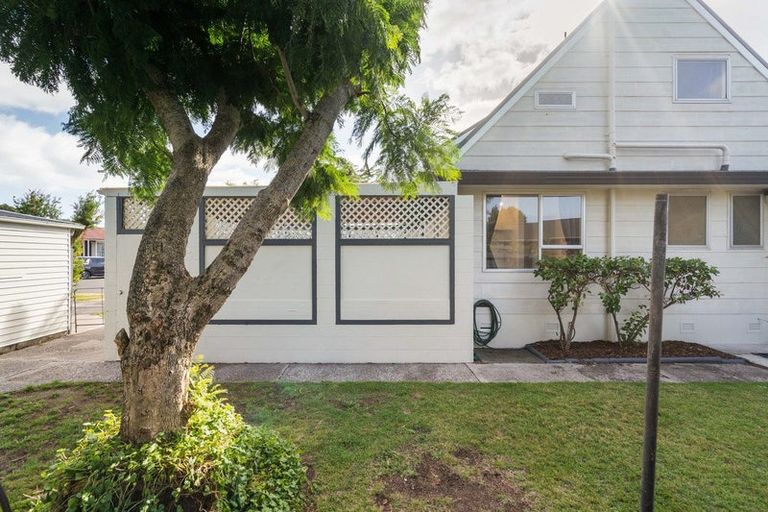 Photo of property in 25 Eversham Road, Mount Maunganui, 3116
