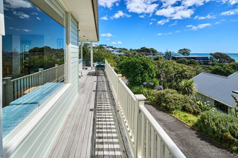 Photo of property in 15 Kainui Road, Raumati South, Paraparaumu, 5032