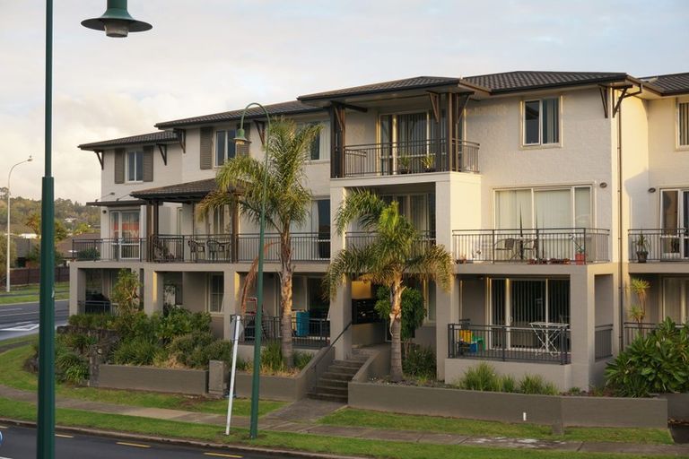 Photo of property in 1/47 Haven Drive, East Tamaki, Auckland, 2013