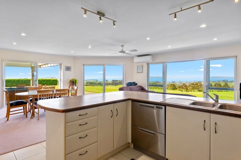 Photo of property in 107 Fuller Road, South Head, Helensville, 0874