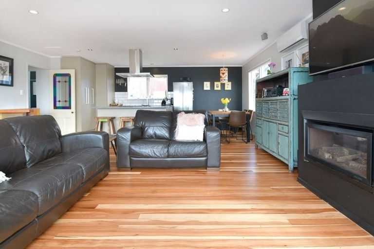 Photo of property in 7 Norfolk Road, Stanmore Bay, Whangaparaoa, 0932