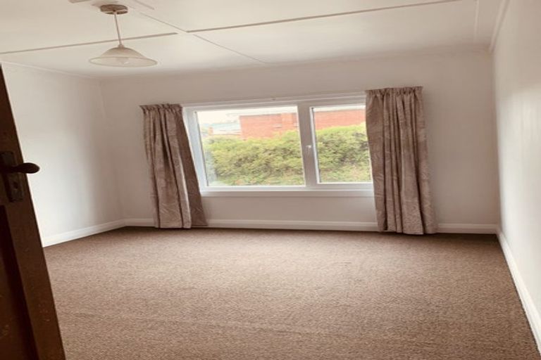 Photo of property in 1 Minto Street, Andersons Bay, Dunedin, 9013