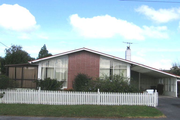 Photo of property in 5 Mildmay Road, Henderson, Auckland, 0610